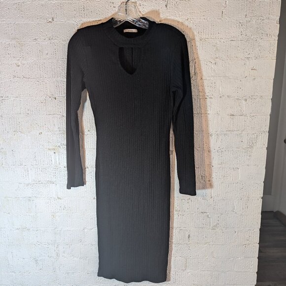 Dresses & Skirts - women's small black dress